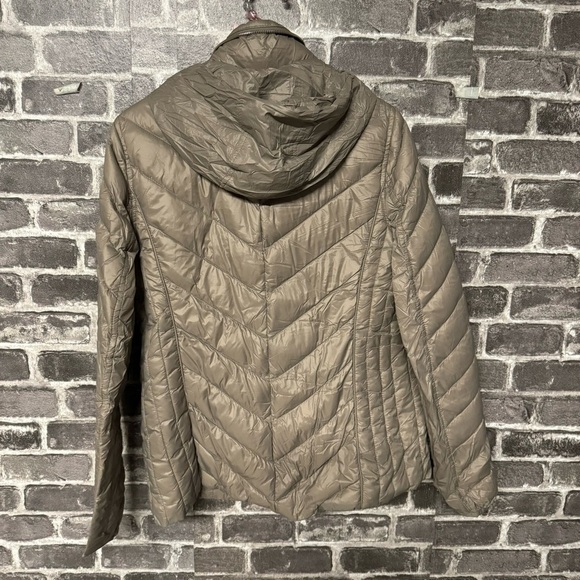 Michael Kors packable down fill puffer coat tan brown - Picture 9 of 10